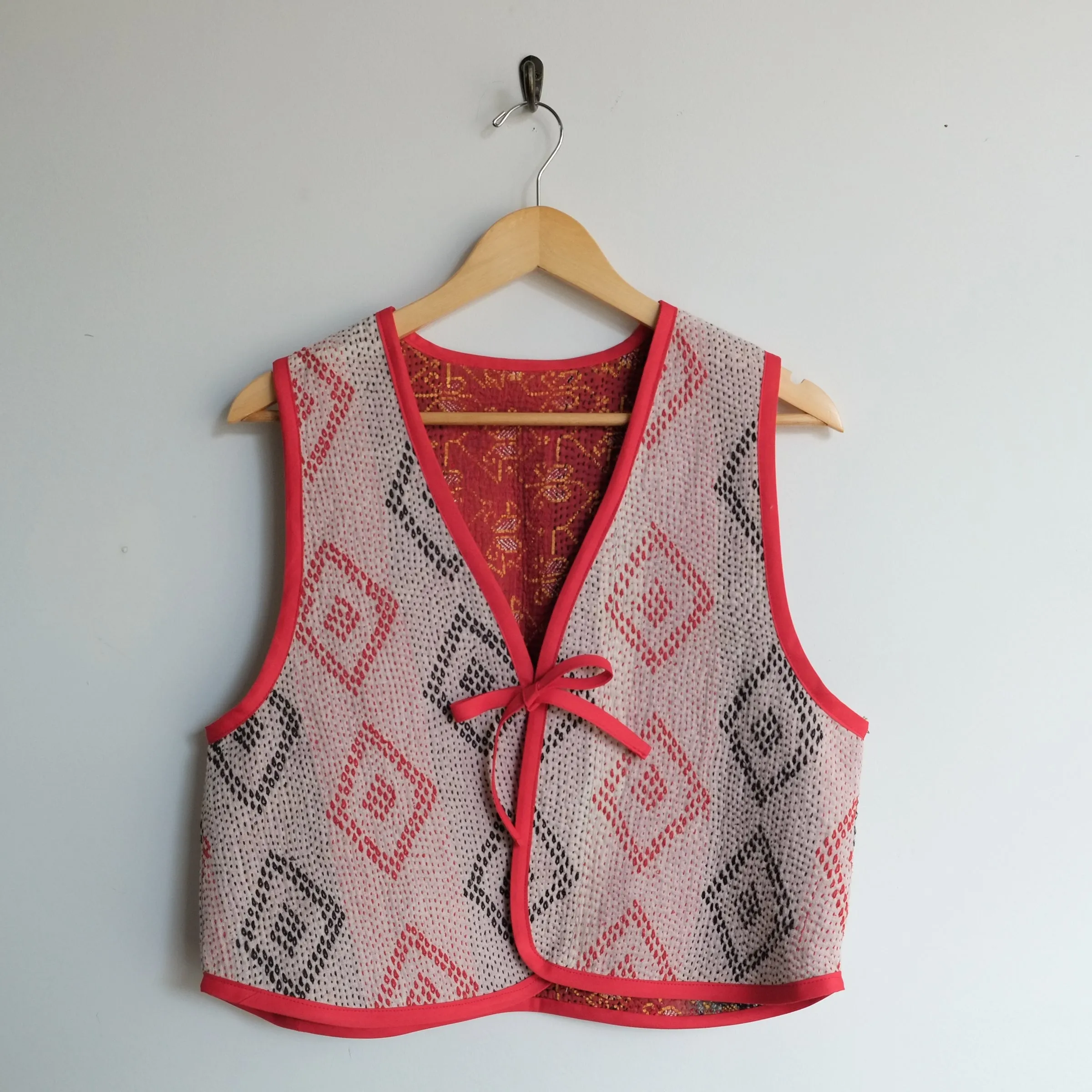 Amelia Vest Black and Red Embroidered Diamonds Red Trim L065