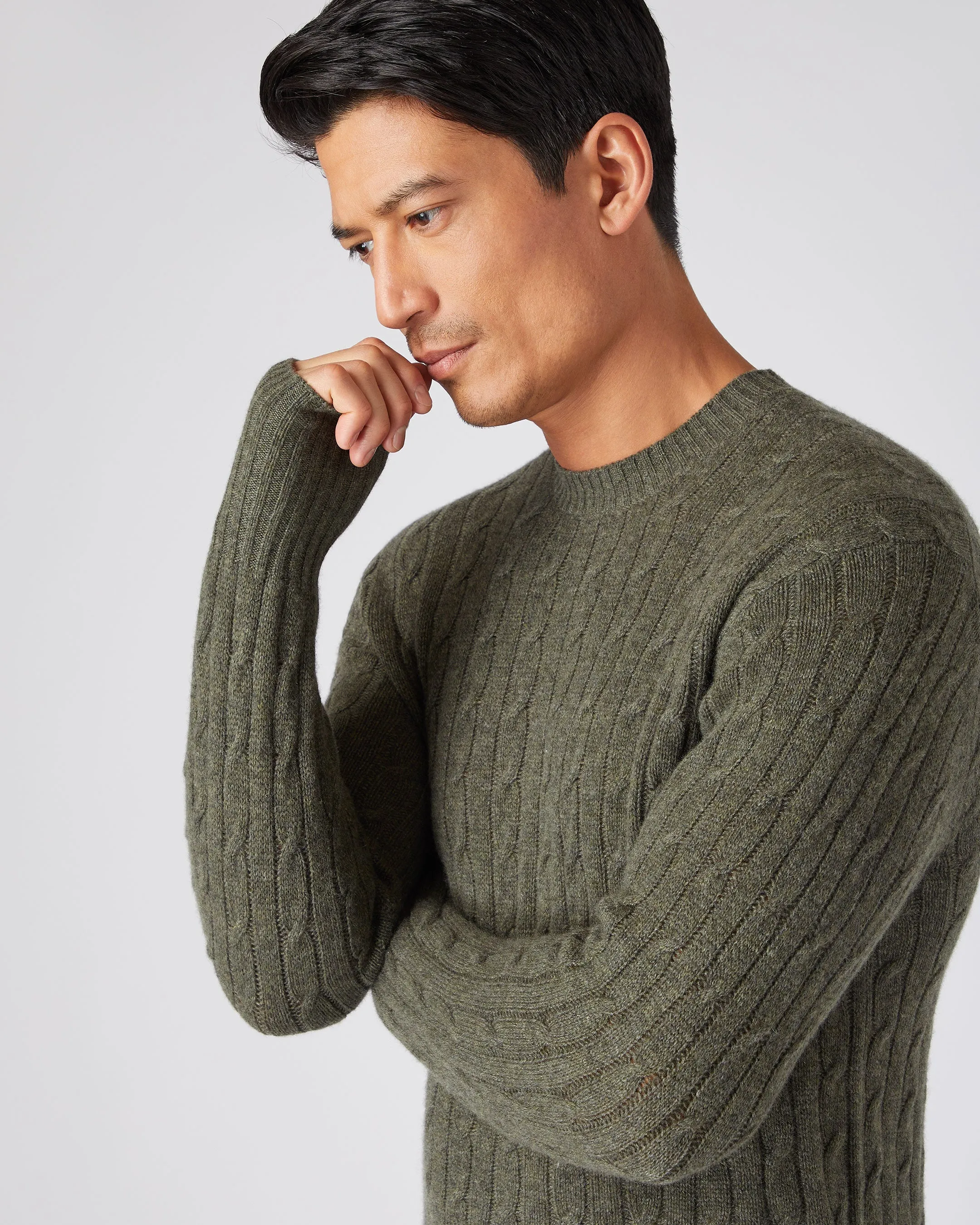 Men's Thames Cable Round Neck Cashmere Sweater Moss Green