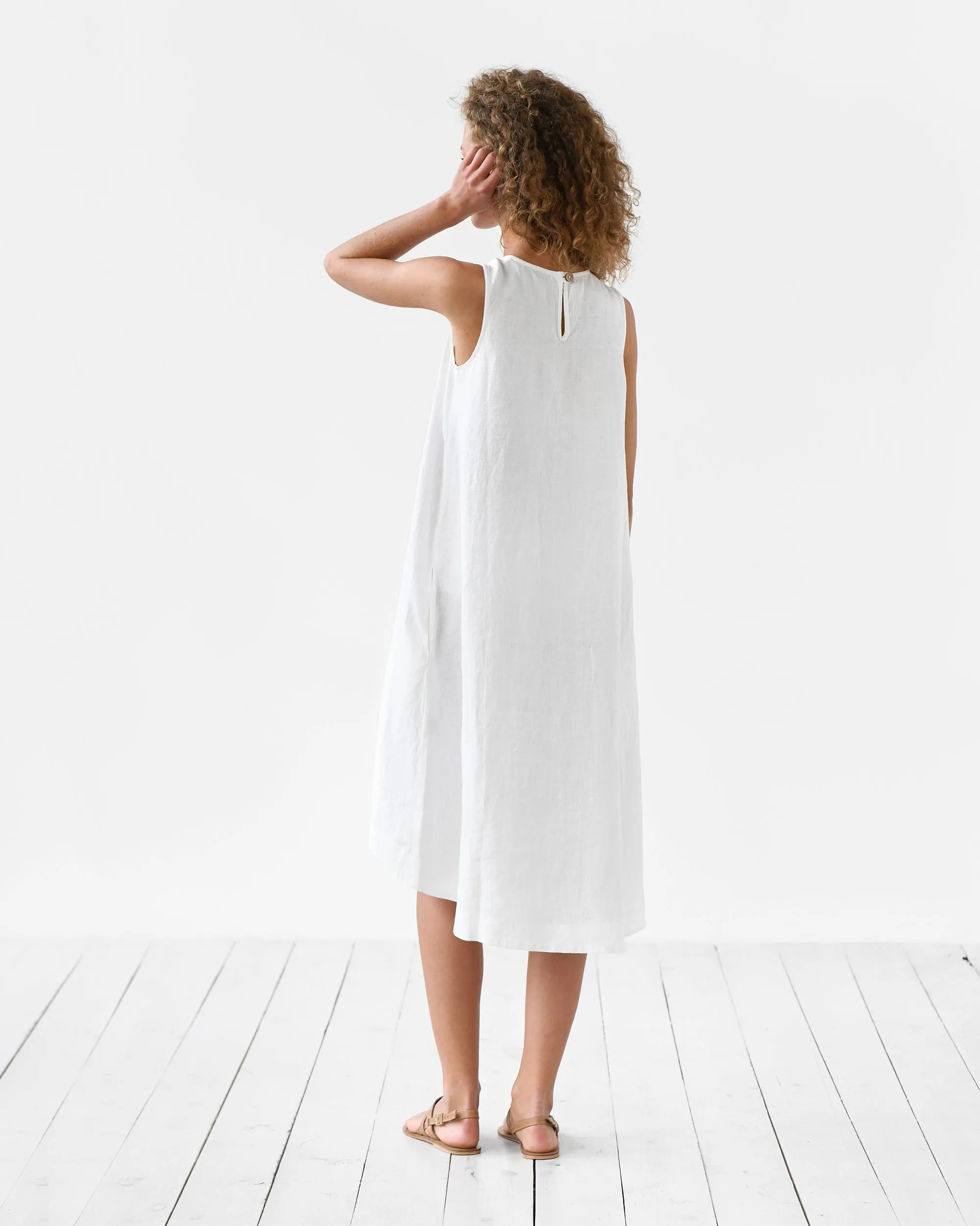 Royal TOSCANA linen dress in White