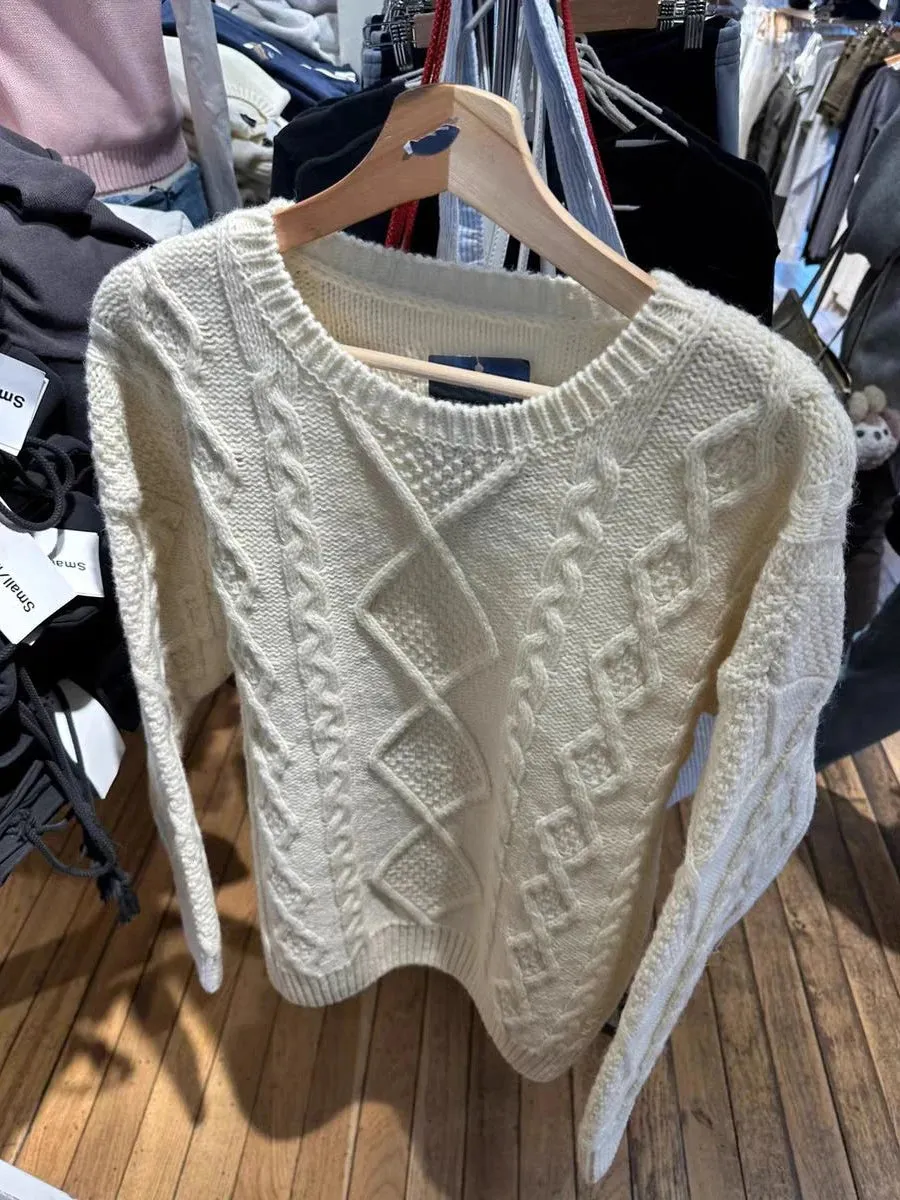 TAVIMART  -  Twisted Flower Beige Thick Sweater Women Autumn O-Neck Loose Knitted Jumpers Sweet Preppy Style Solid Sweet Pullover Sweaters