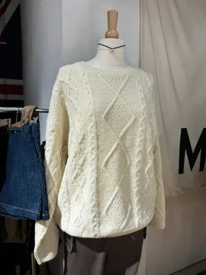 TAVIMART  -  Twisted Flower Beige Thick Sweater Women Autumn O-Neck Loose Knitted Jumpers Sweet Preppy Style Solid Sweet Pullover Sweaters